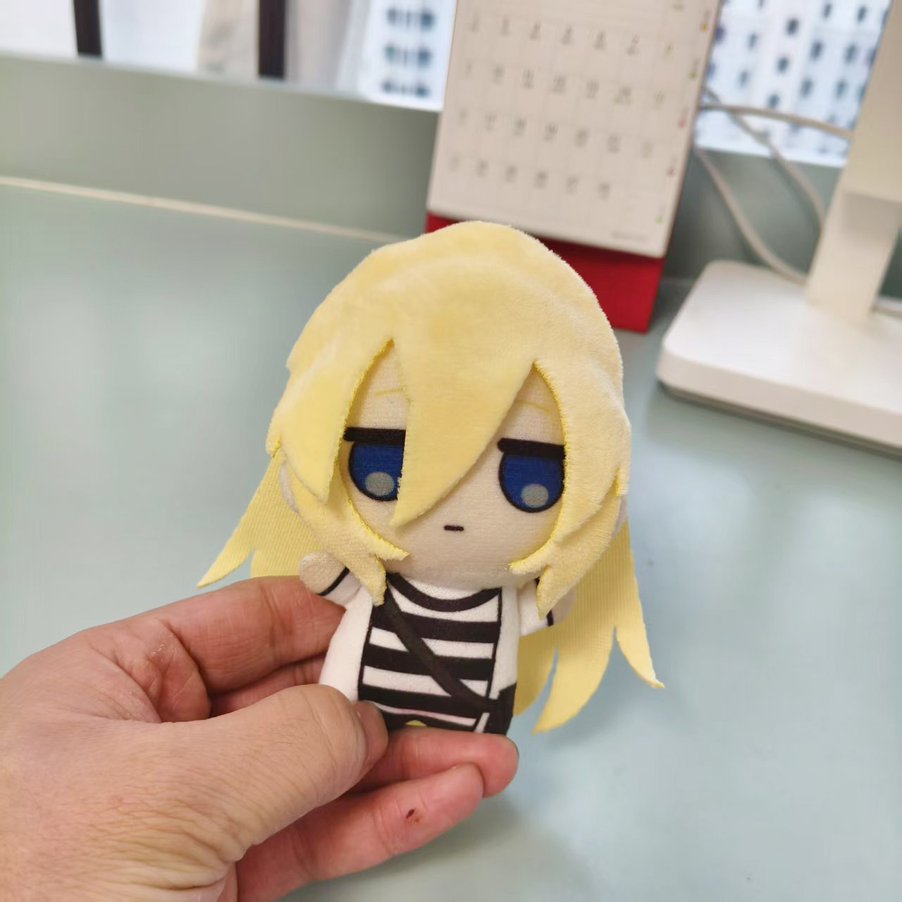10 センチメートルアニメぬいぐるみ天使レイチェル・ガードナ - Anime Cosplay Sus のレビューと価格
