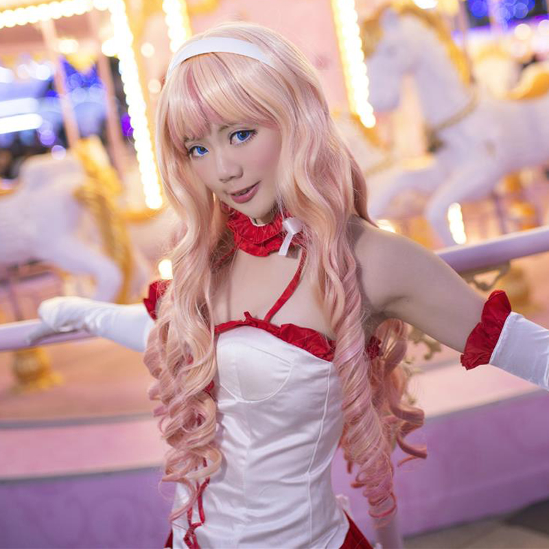 マクロス F シェリル · ノームロング波状ライトブロンドピ - Anime Cosplay Nome のレビューと価格